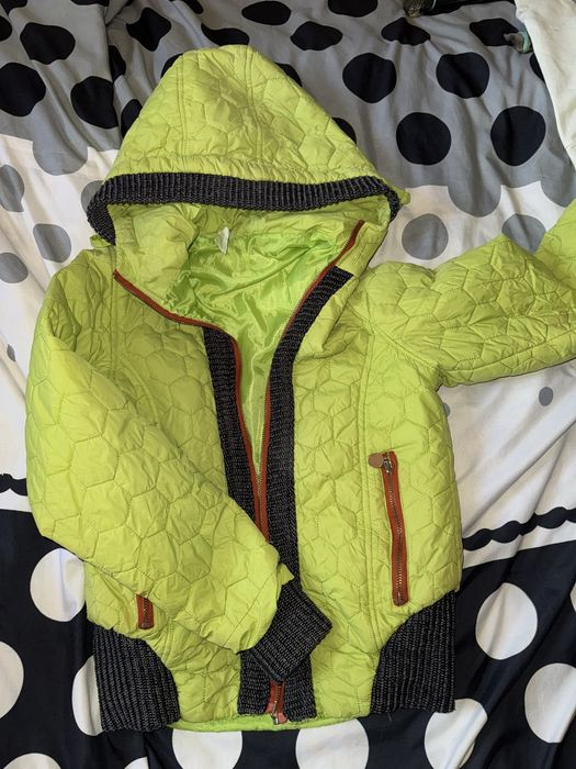 Куртка средней плотности , (зима осень )