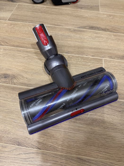 Пылесос Dyson V15 Detect
