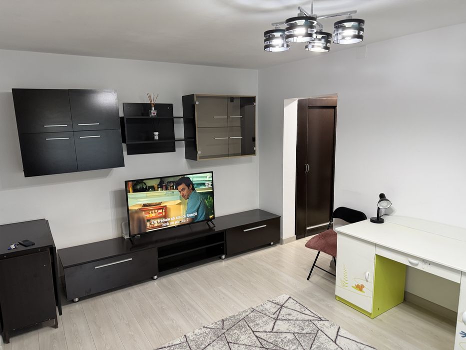Proprietar Apartament 2 camere de inchiriat