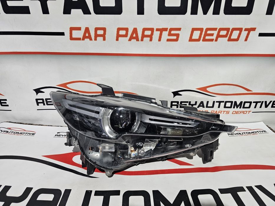 Far dreapta led Mazda CX5 CX-5 dupa 2017 cod KB8N-51-030K