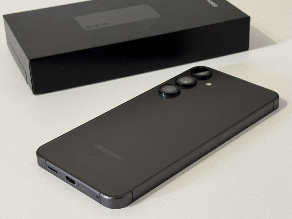 Бартер! Перфектен! Samsung Galaxy S24+ Plus 512/12GB Onyx Black