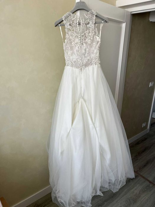 Vand rochie de mireasa Demetrios