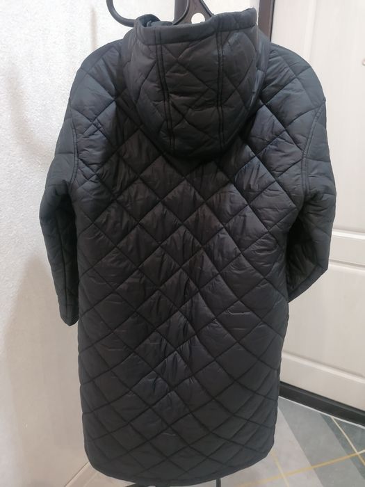 Продам куртку осень весна