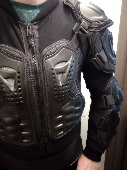 Armura moto SM Cosmo protectie piept coloana umeri coate S,M,L,XL, 2XL