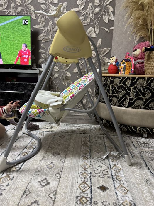 Качель детская электрическая