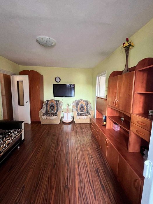 Apartament de închiriat în Tulcea 2 camere aproape de Casablanca la 10 minute de mers pe jos de centru stați de autobuz la 2 minute  magazine aproape
