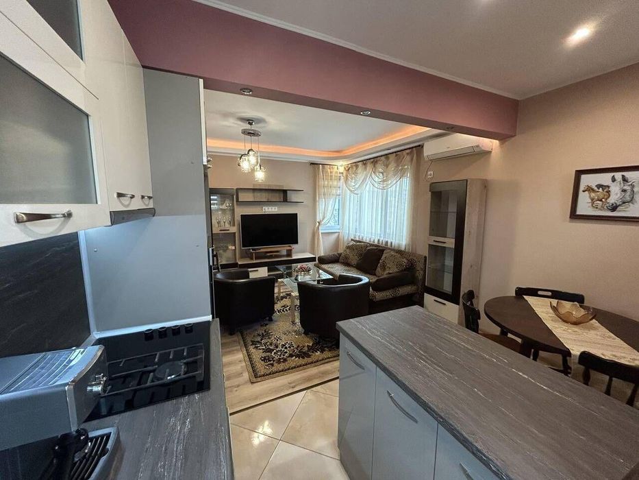 Тристаен, под наем, ж.к Възраждане