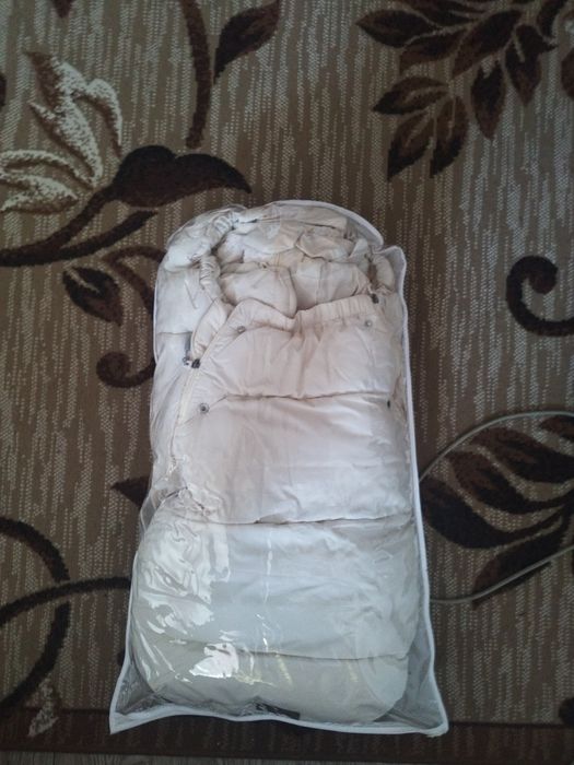 Комбинезон на выписку