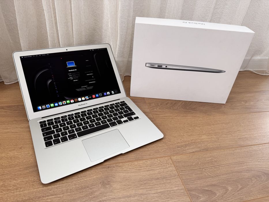 Лаптоп MacBook Air A1466, i7, 8 Gb Ram, 256 SSD