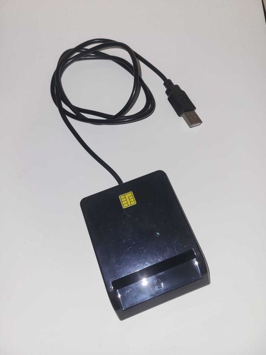 Cititor de carduri pentru buletin cu cip electronic CEI