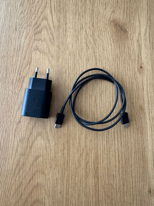 Продавам Samsung Galaxy Z Fold 7 Blue Shadow 512GB.