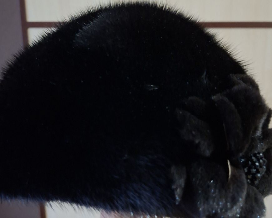 Продам норковый берет