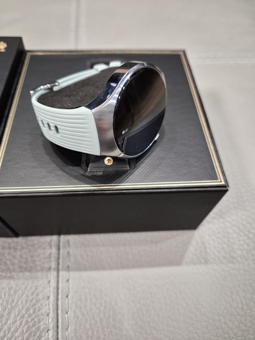 Huawei Watch 5 42 mm,Green, в гаранция до 17.05.2027