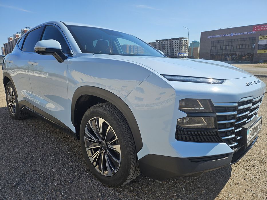 Продам JETOUR DASHING 2024 года выпуска