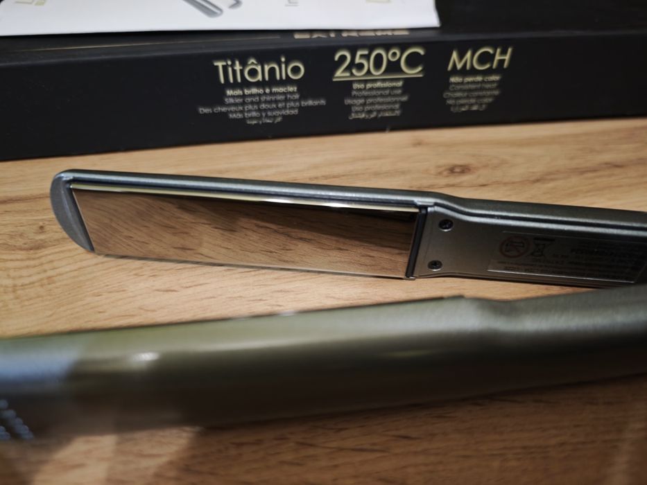 Професионална преса за коса Lizze Extreme, чисто нова