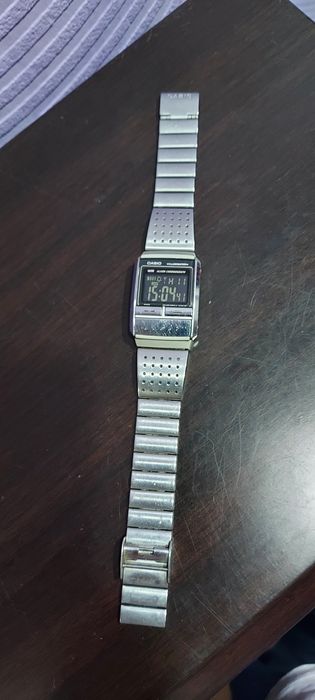 Продам часы CASIO электроника