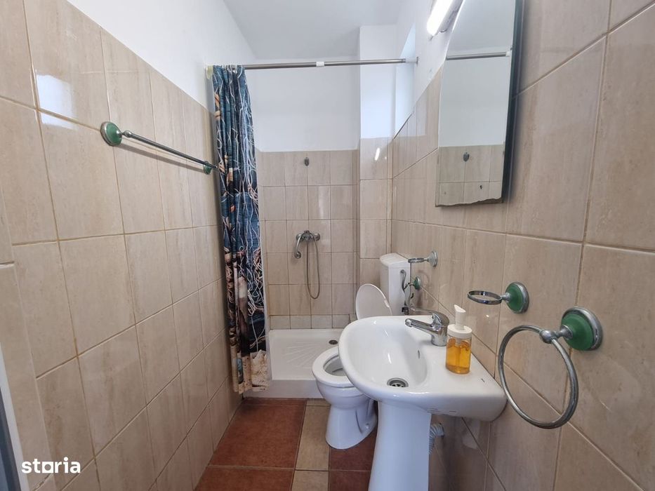 Pensiune de vânzare în Mamaia Sat, pe partea cu Hanul cu Pește