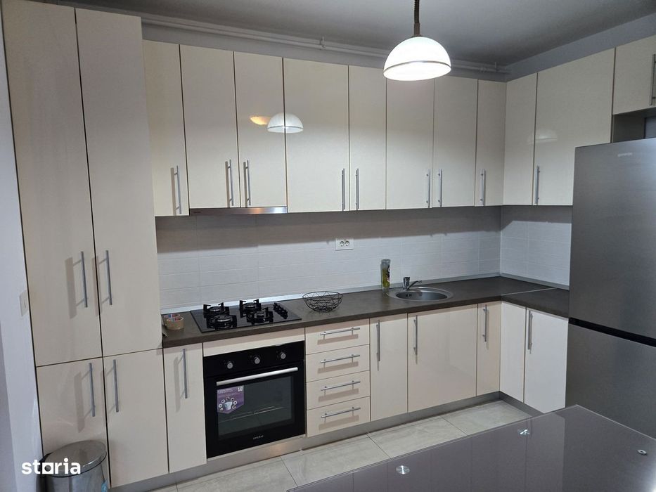 Apartament prima inchirere 2 camere, dressing, loc de parcare, Aradulu