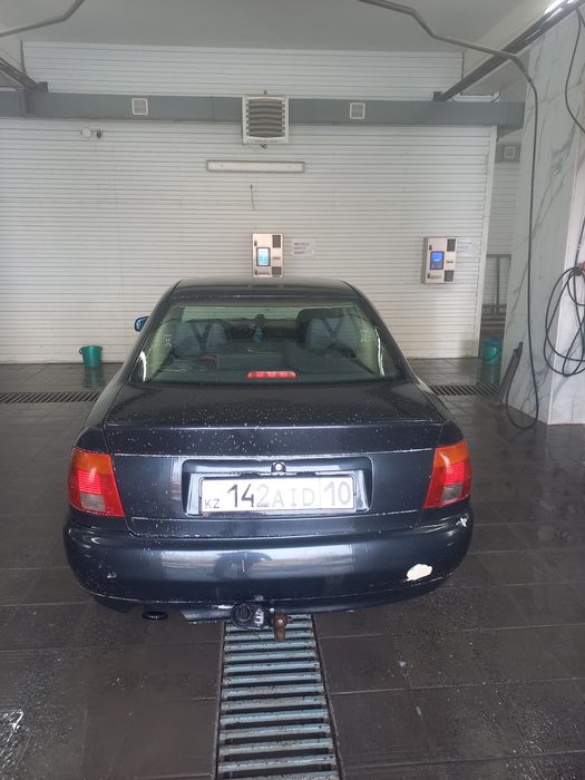 Ауди а4 б5 на уверенном ходу