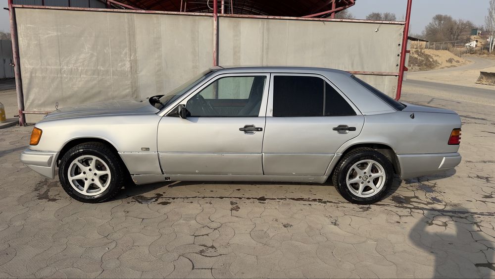 Mersedes benz e230