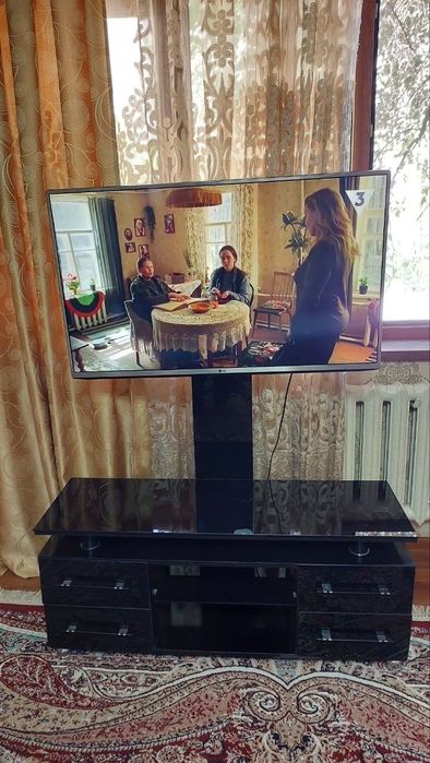 Телевизор 43 LG не смарт