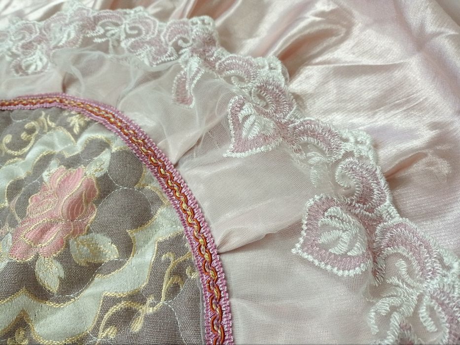 Продам покрывало на кровать