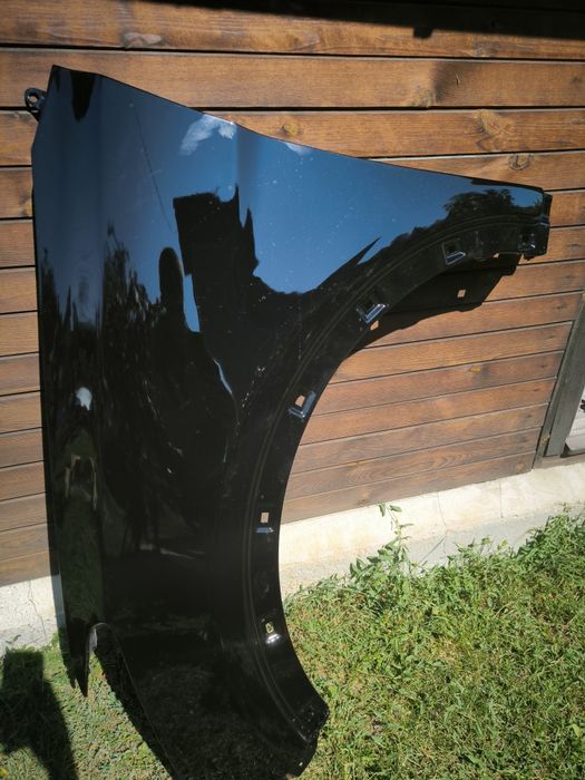 Преден ляв калник на Hyundai santa fe 2016г