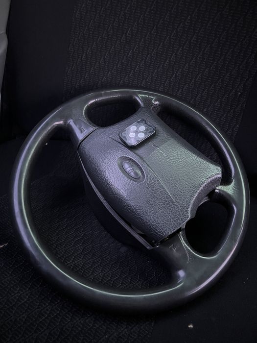 Запчастий приора 1 руль задний левый стоп пионер монитор