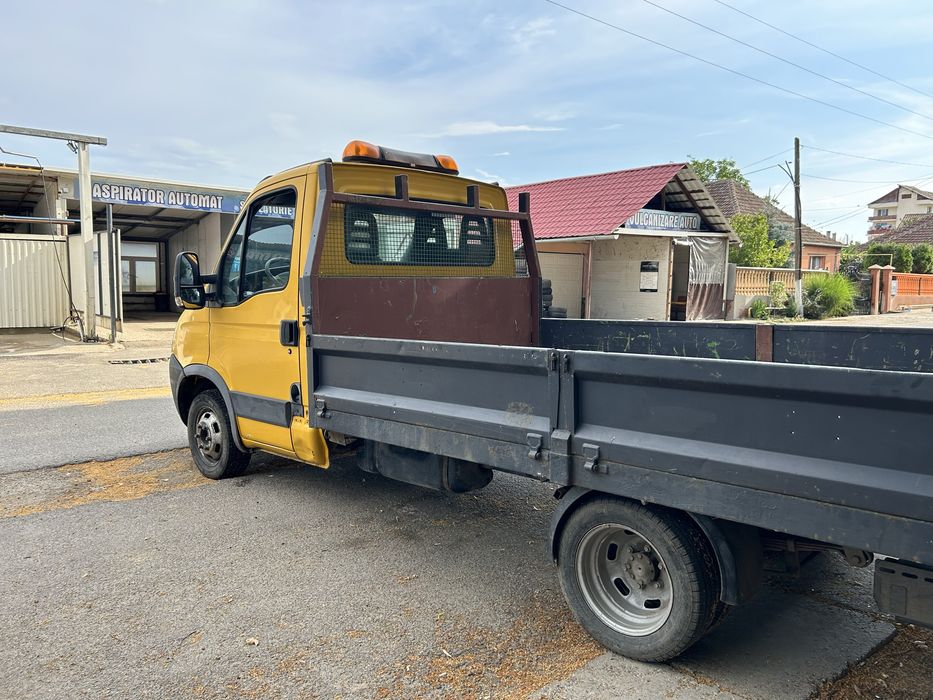 Vand sau schimb iveco daily 35c12