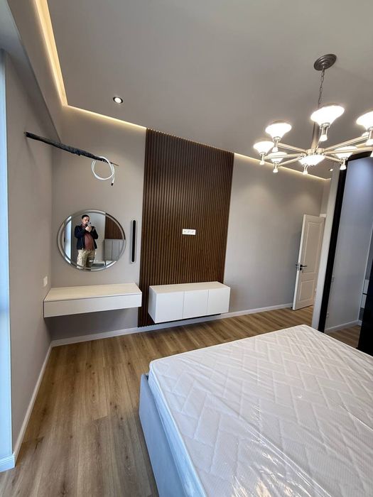 Продам свой квартиру Акай сити 6-этаж 118кв