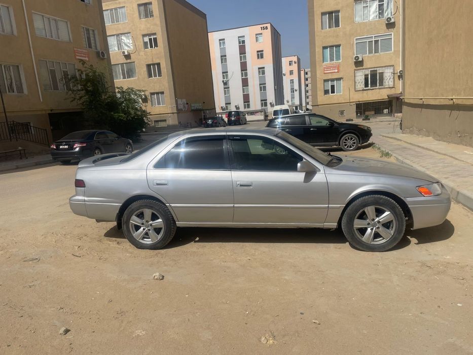 Продаю Toyota Camry 20