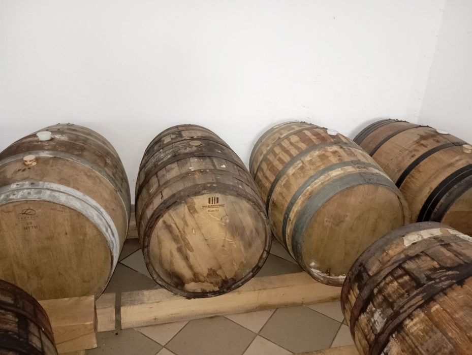 Vând butoaie de stejar autentice 180-250L – ex Bourbon, Whisky, Brandy  ex Bere /Vin