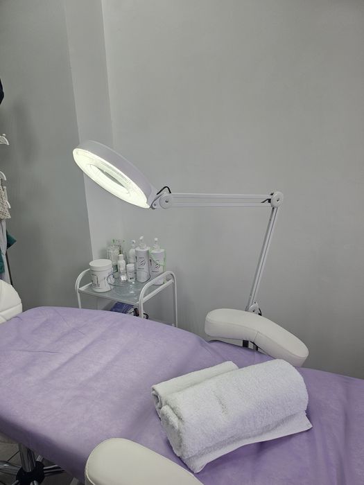 Косметологическая лампа- лупа