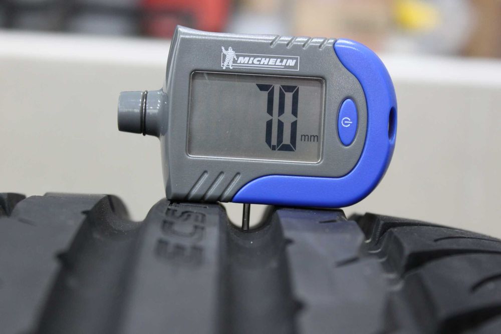 215/40-16 Kumho летни гуми