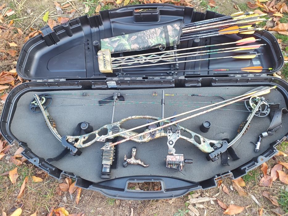 Vând arc compaund Hoyt de vânătoare