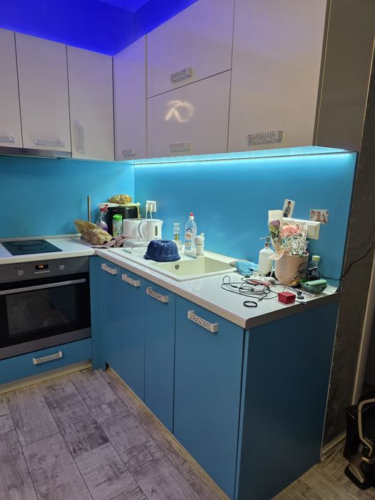 Продавам комплект кухня с екетроуреди – втора употреба