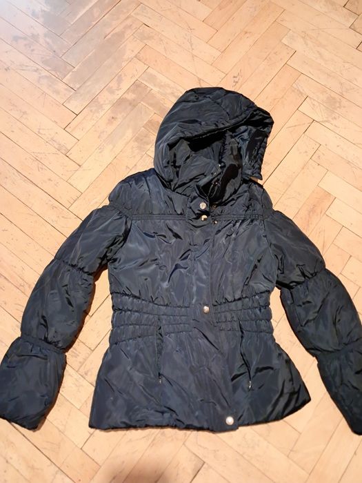 Тъмно синьо дамко яке