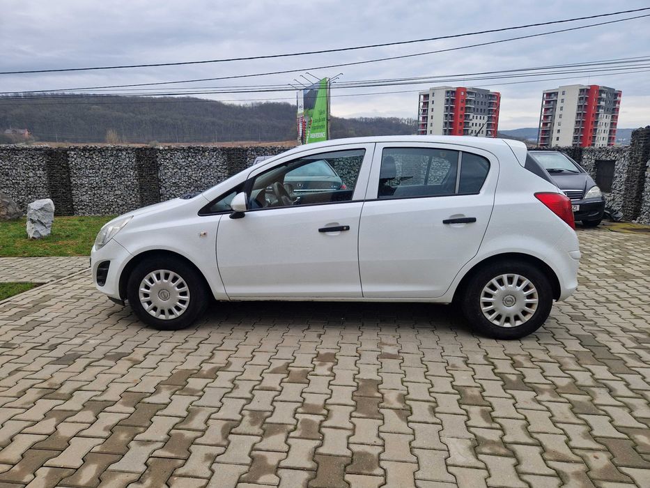 Opel Corsa 2013, 1.3 diesel, aer conditionat, 5 usi