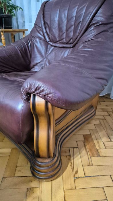 Холна гарнитура от естествена кожа и масив