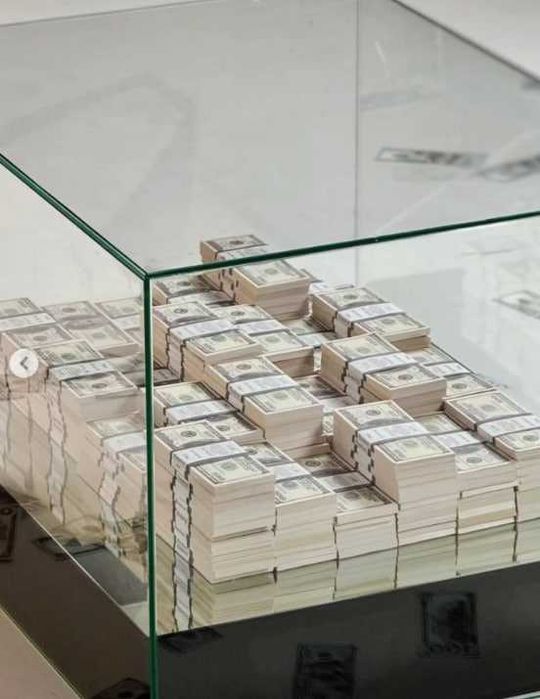 Стол денежный придиванный