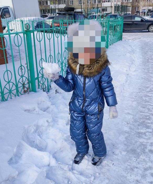Зимний комбинезон на девочку