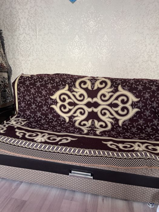 Продам диван в хорошем состоянии