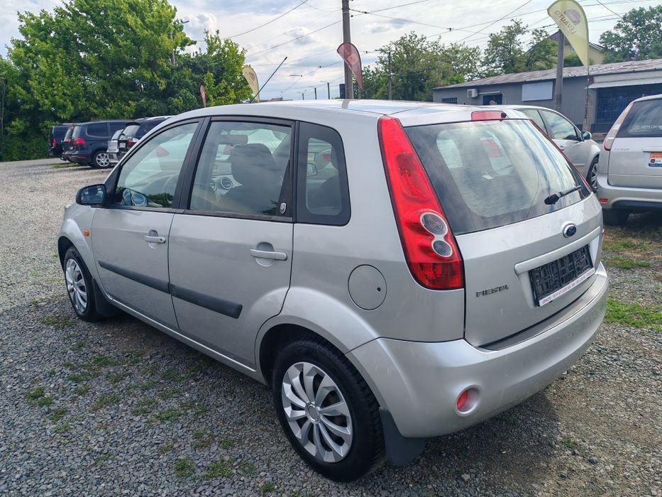 Ford Fiesta 1.4 tdci 2007 model Ghia cash sau rate fixe