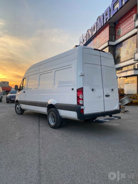 JAC Sunray VAN – Катта ҳажм, юқори қувват ва ишончлилик