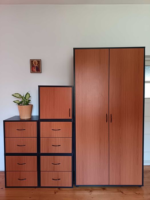 Vând mobila dormitor sau living