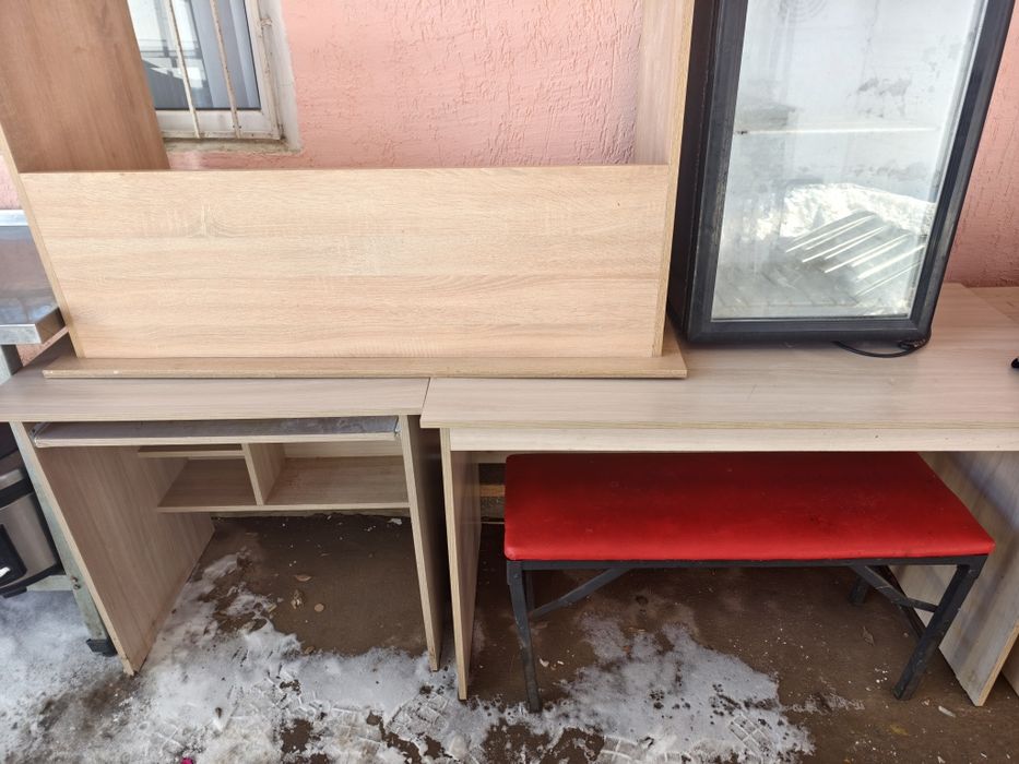 Продам письменные офисные столы