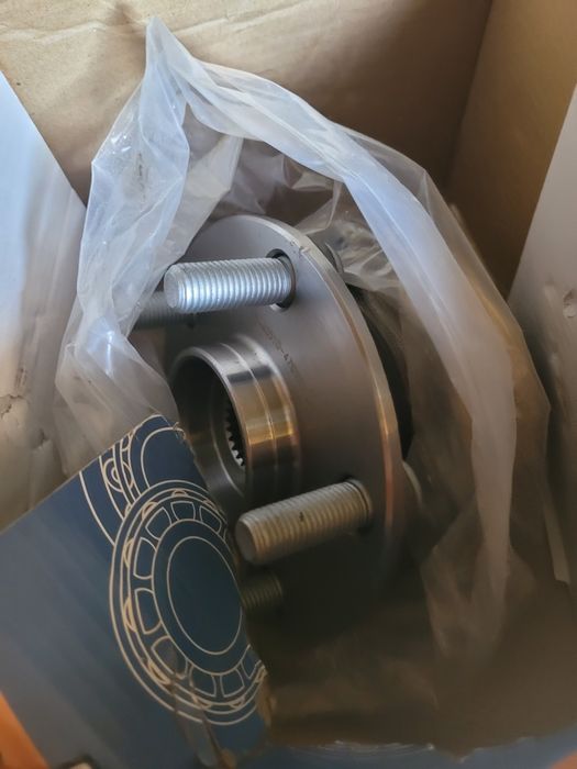 Запчасти  на приус 20 кузов