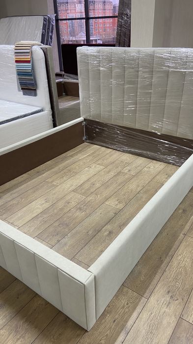 Кровати с мягким изголовьем