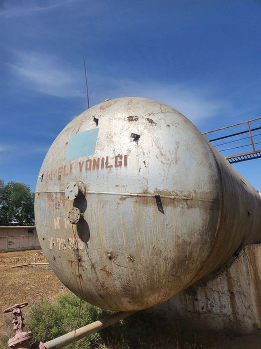 Емкост Цистерна сотилади