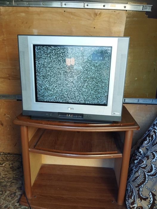 Подставка под телевизор с тв